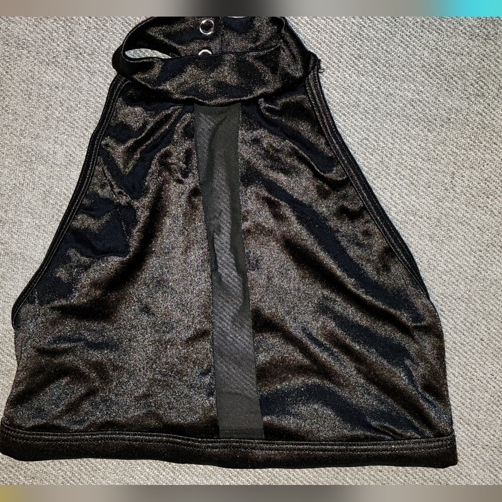 Dancewear top Black with mesh cutout